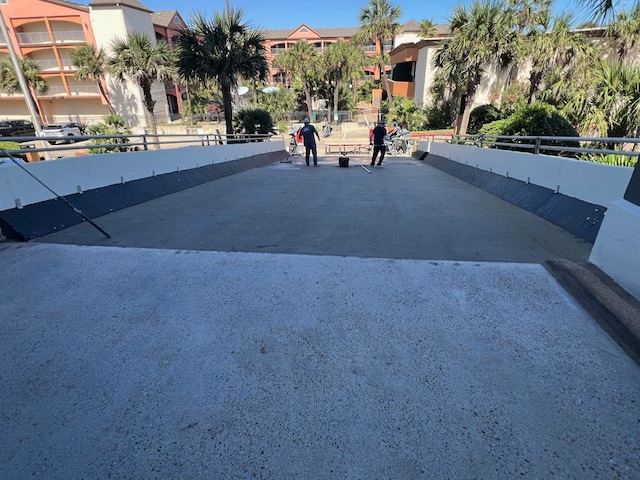 Full-flake epoxy floor surface detail