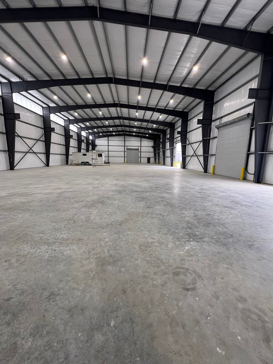 Industrial epoxy floor in a Texas warehouse